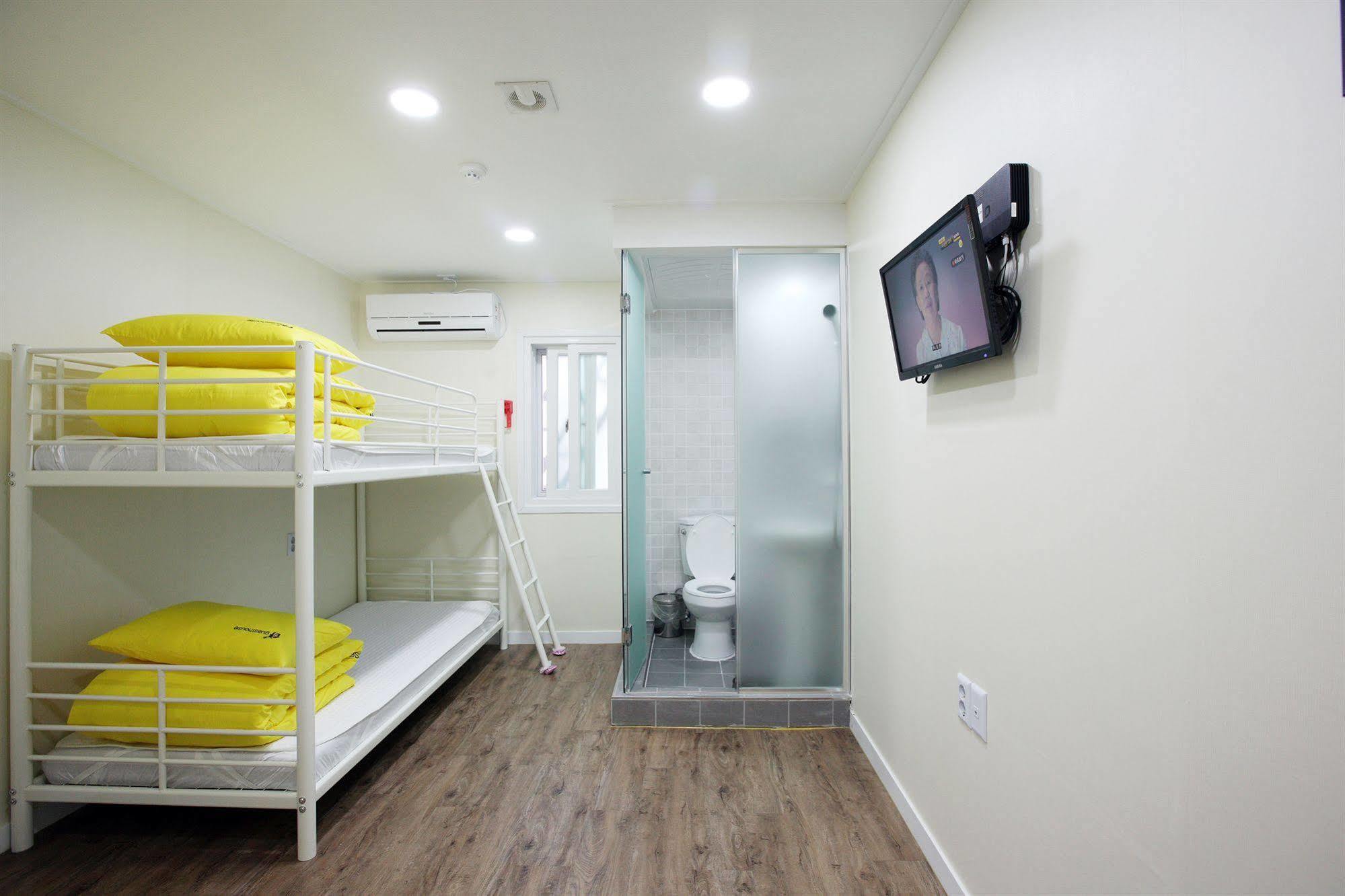 24 Guesthouse Myeongdong Avenue Seul Dış mekan fotoğraf