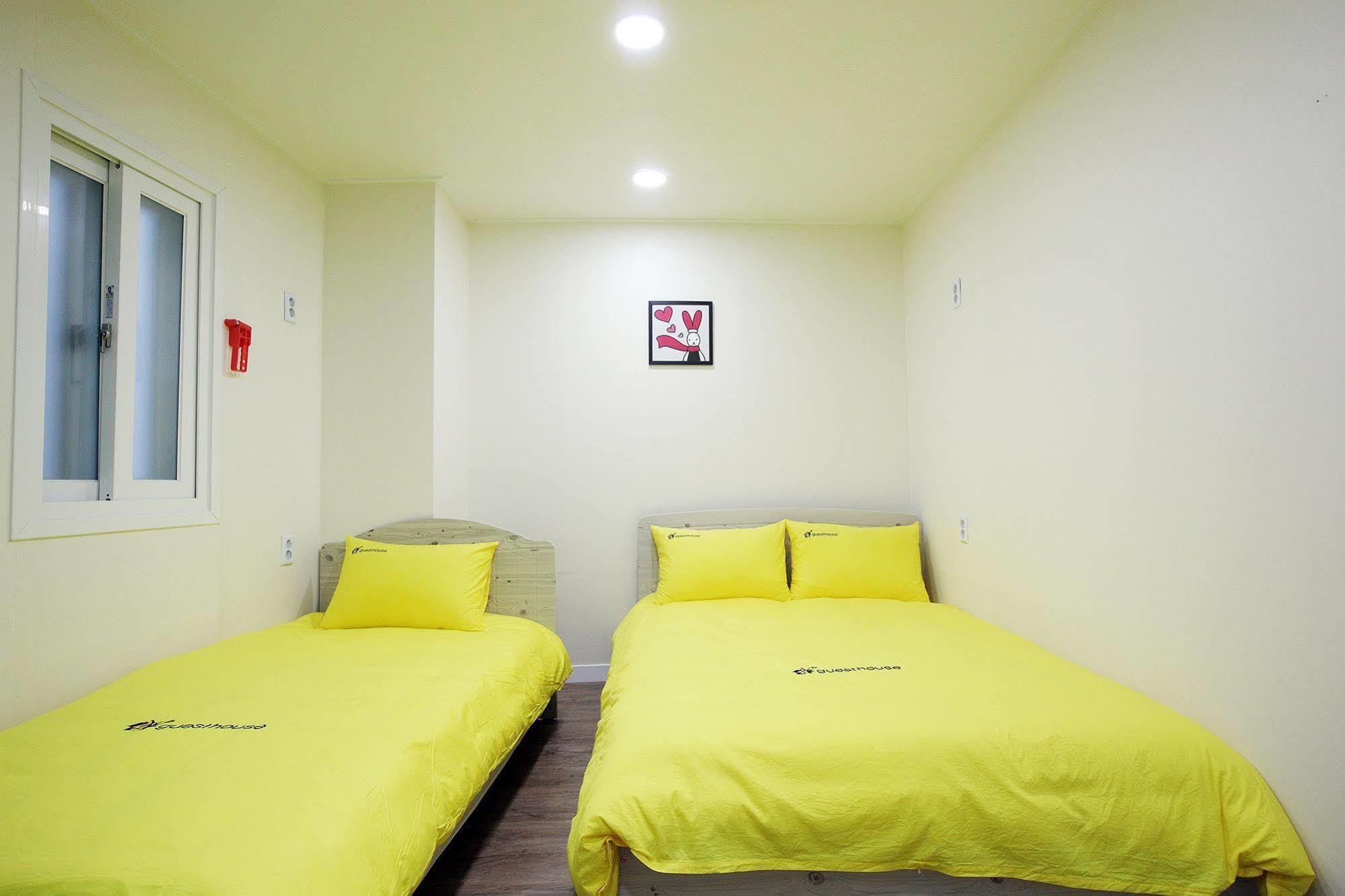 24 Guesthouse Myeongdong Avenue Seul Dış mekan fotoğraf