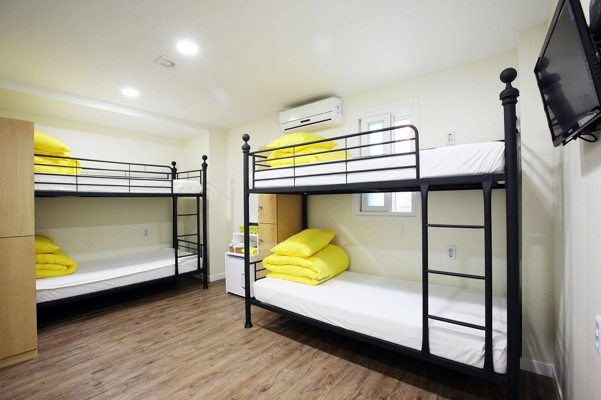 24 Guesthouse Myeongdong Avenue Seul Dış mekan fotoğraf